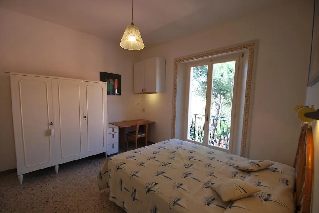 מרינה די קמפו Appartamenti Montecristo - Fronte Mare In Posizione Unica מרינה די קמפו
